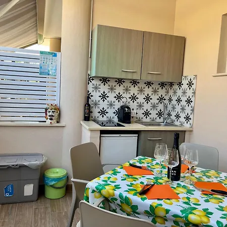מלון דירות Salsedine Tropea Capo Vaticano סנטה דומניקה