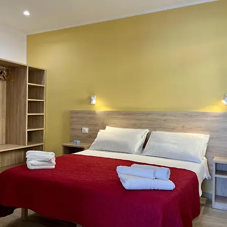 Salsedine Tropea Capo Vaticano מלון דירות 4*