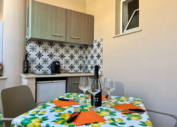 Salsedine Tropea Capo Vaticano מלון דירות